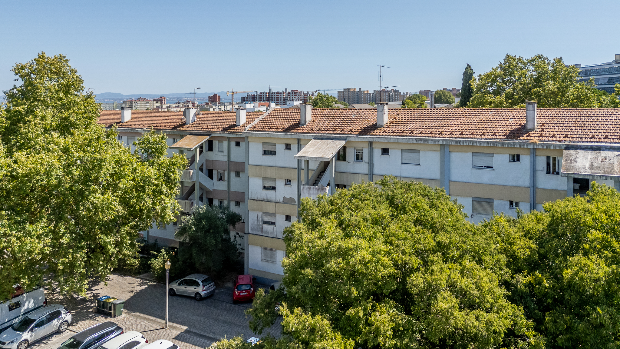 Luminoso Apartamento T2 Pronto a Habitar nos Olivais – Excelente Localização