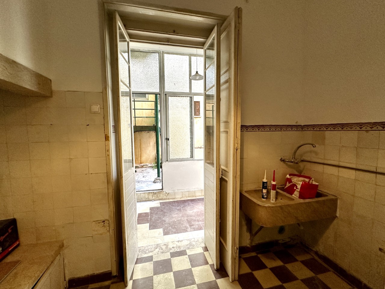 Apartamento T3 com Logradouro no Bairro dos Actores, Lisboa