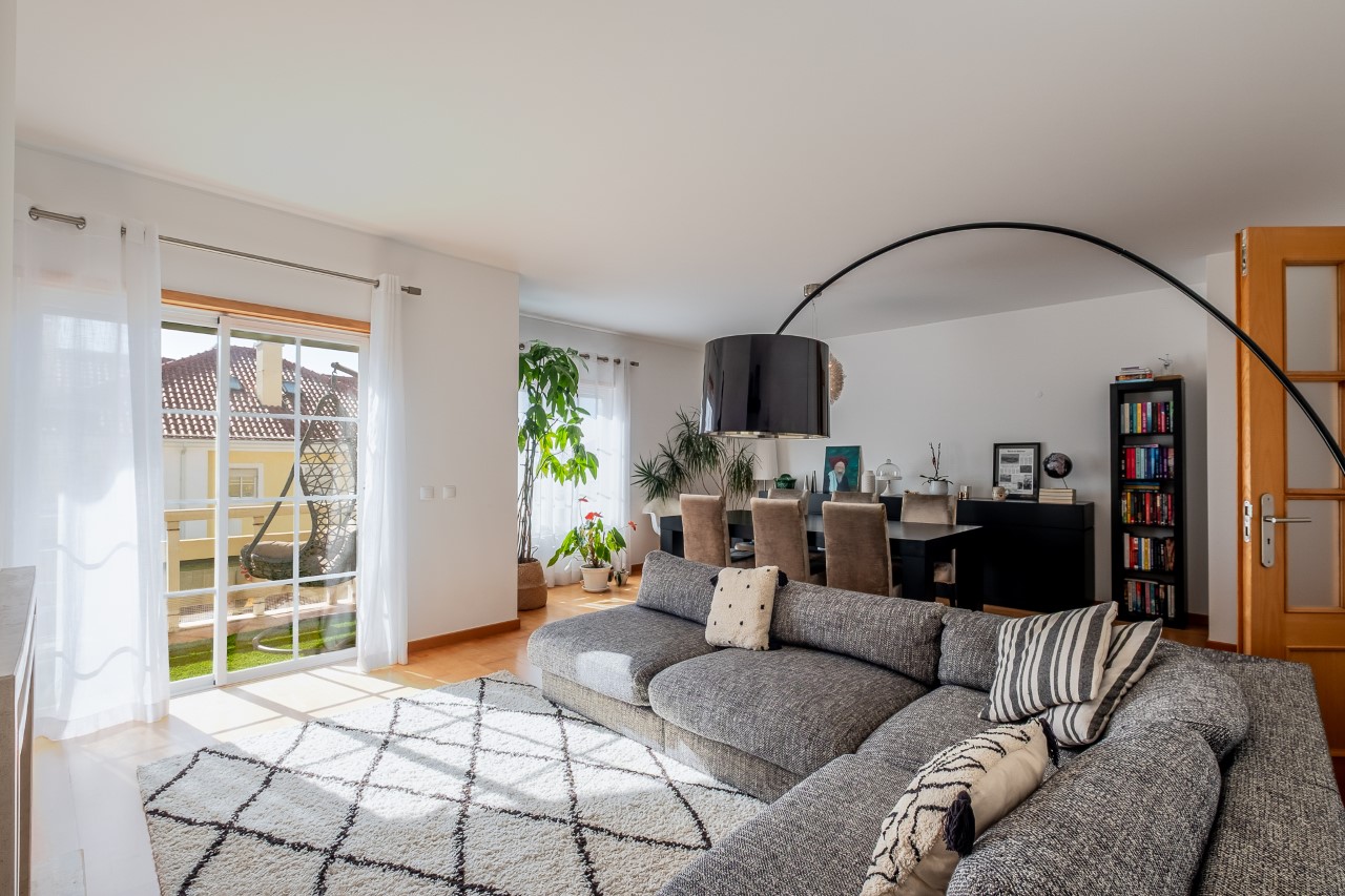 Duplex T3+1 com Vista Mar Permanente