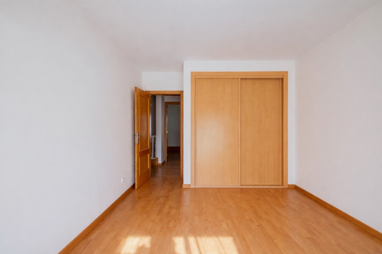 Duplex T3+1 com Vista Mar Permanente