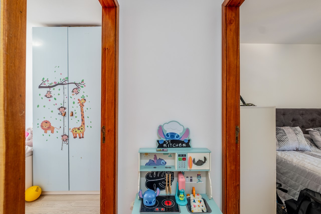 Luminoso Apartamento T2 Pronto a Habitar nos Olivais – Excelente Localização