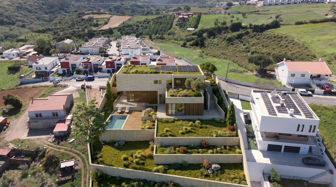 Moradia Contemporânea V3+1 com Elevador