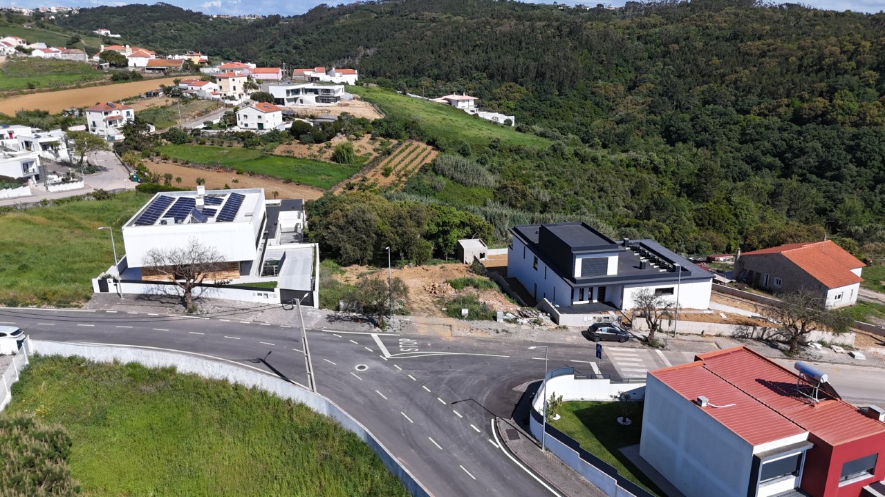 Moradia Contemporânea V3+1 com Elevador
