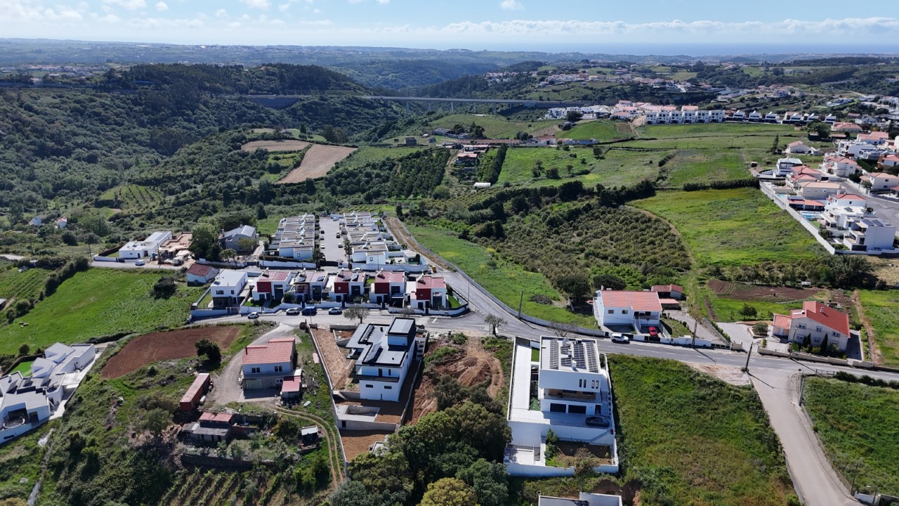 Moradia Contemporânea V3+1 com Elevador