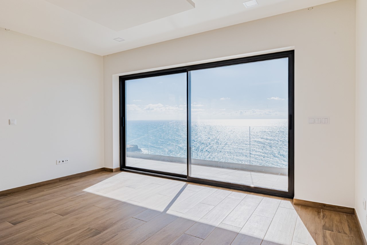Moradia Isolada V3 com Piscina e Vista Mar