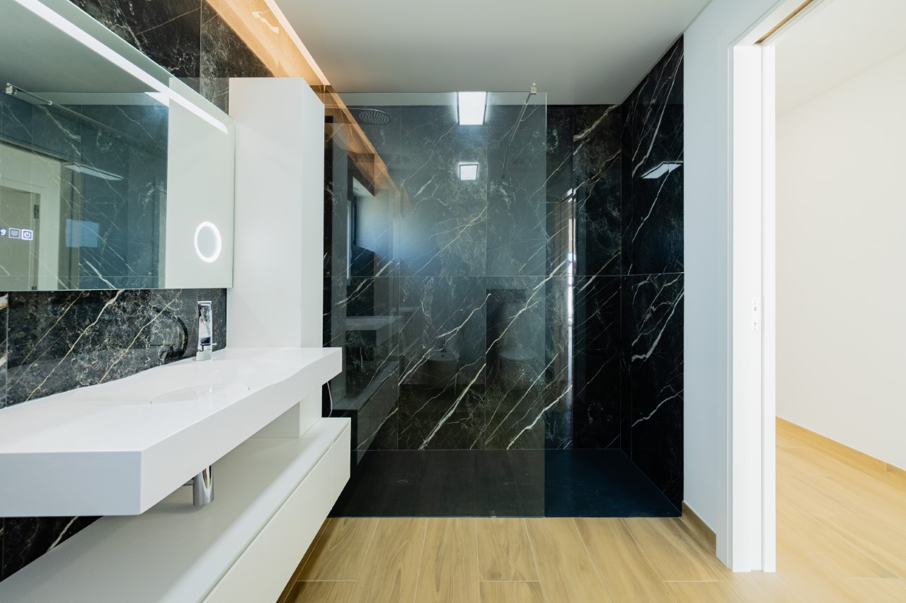 Moradia Isolada V3 com Piscina e Vista Mar