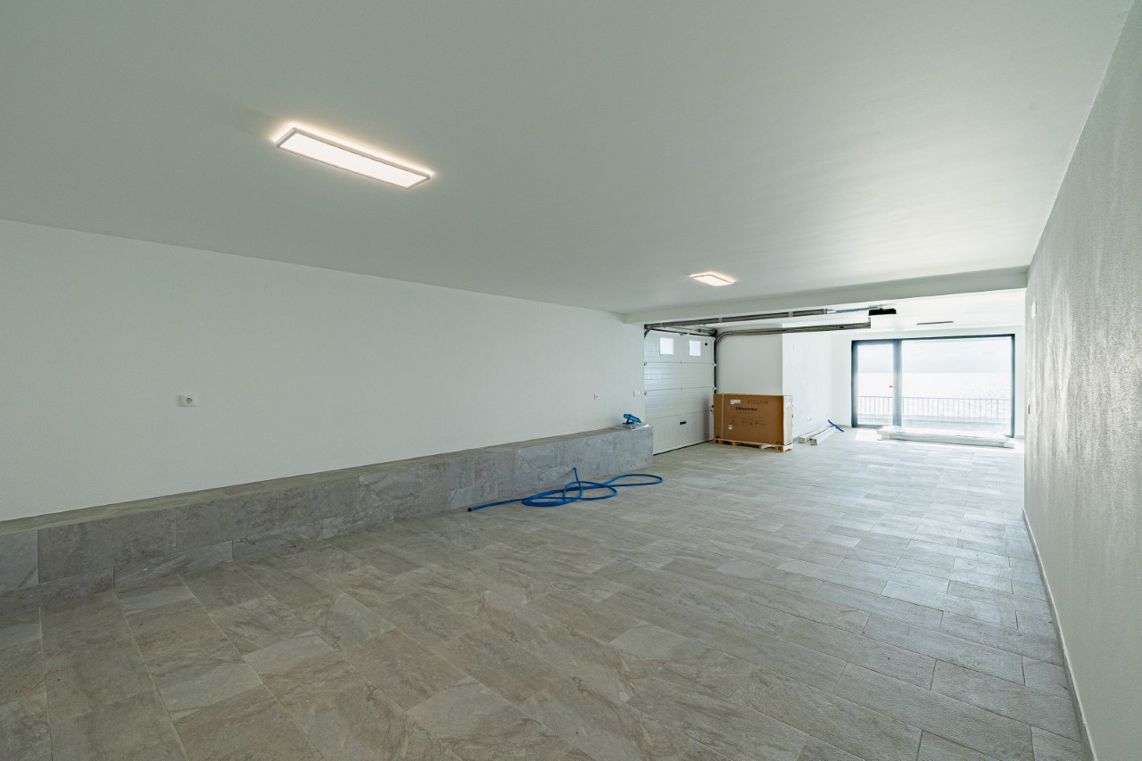 Moradia Isolada V3 com Piscina e Vista Mar