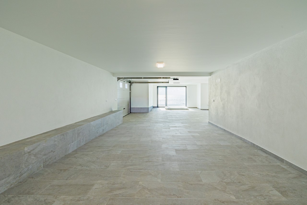 Moradia Isolada V3 com Piscina e Vista Mar