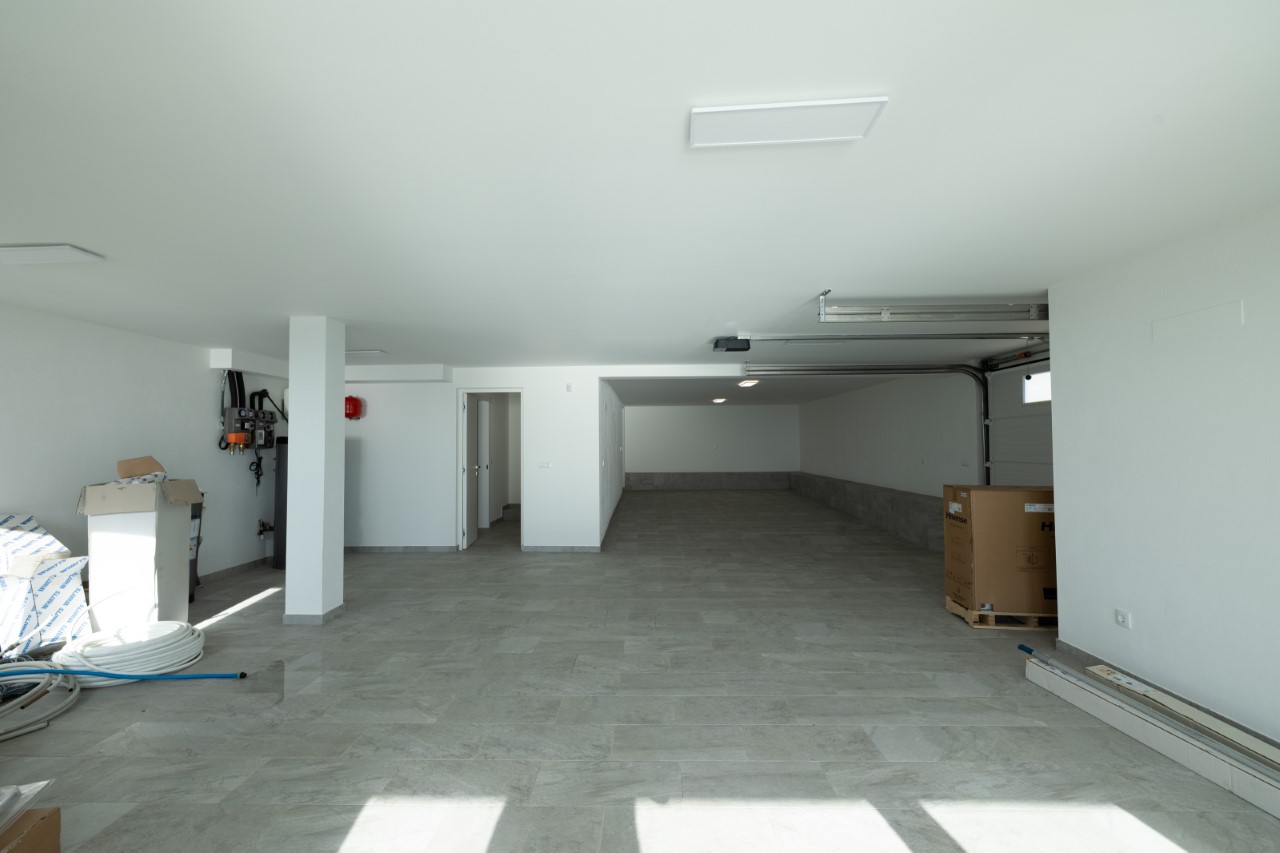 Moradia Isolada V3 com Piscina e Vista Mar