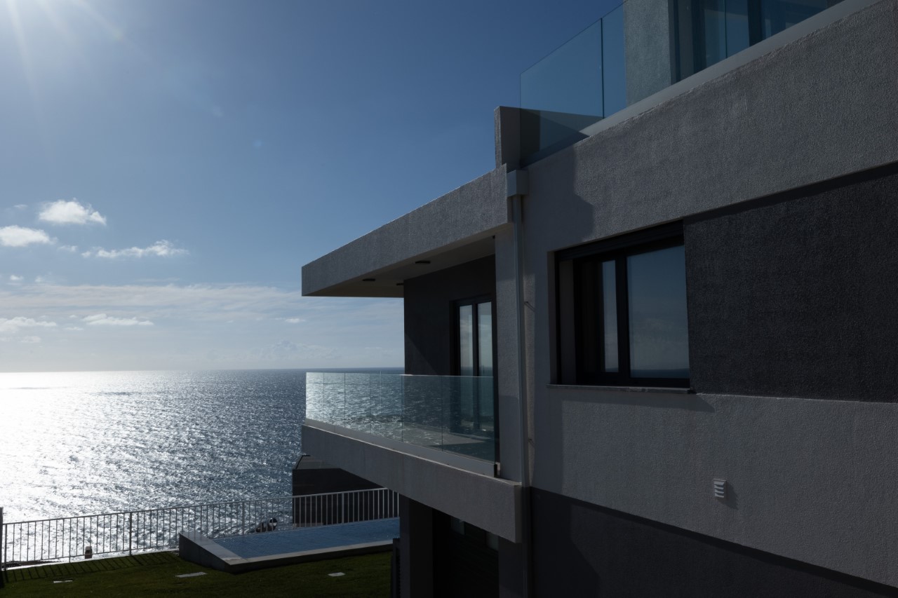 Moradia Isolada V3 com Piscina e Vista Mar